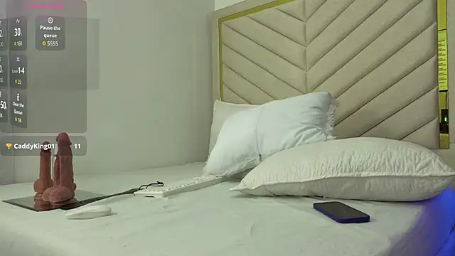 Alahia 25 online show from April 23, 12:29 pm