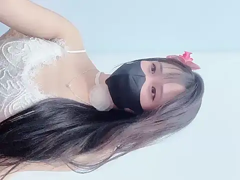 winter 222 online show from April 17, 8:06 am