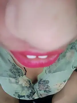 Snapshot of Riya_rani7 chatting on July 19, 6:17 am Riya rani7 online show from July 19, 6:17 am
