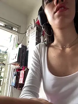 drea-an online show from April 16, 4:52 pm