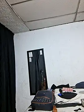 Backdoor Newbie online show from May 17, 11:12 pm