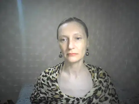 Snapshot of LunaBelle8 chatting on April 30, 6:03 pm LunaBelle8 online show from April 30, 6:03 pm