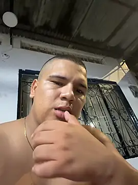 Snapshot of Patricio_02 chatting on July 8, 4:28 am Patricio 02 online show from July 8, 4:28 am