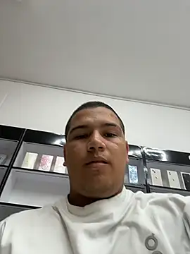 Snapshot of Patricio_02 chatting on July 29, 8:40 pm Patricio 02 online show from July 29, 8:40 pm
