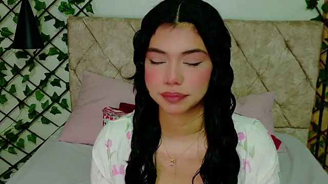 Snapshot of Nathy_Pelaez chatting on May 12, 11:18 am Nathy Pelaez online show from May 12, 11:18 am