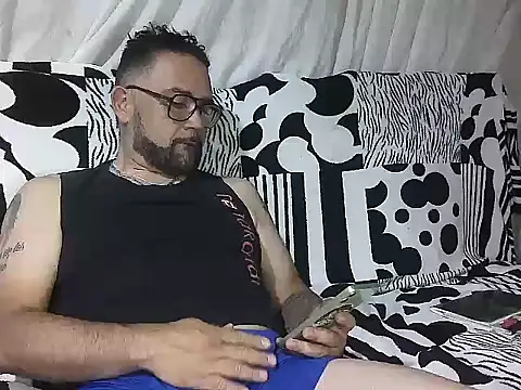 CarlossexVen online show from April 19, 1:49 am