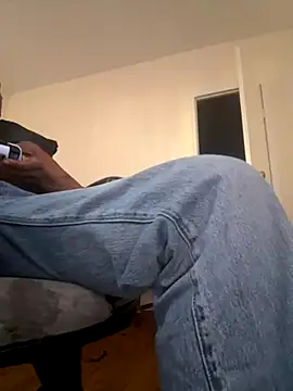 Snapshot of mrgudlukin chatting on November 8, 6:07 pm mrgudlukin online show from November 8, 6:07 pm