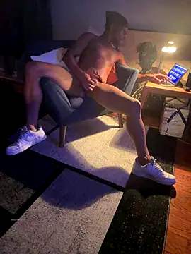 Snapshot of mrgudlukin chatting on November 16, 6:41 am mrgudlukin online show from November 16, 6:41 am