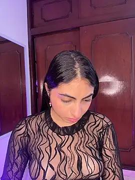 Snapshot of Lily_Rush chatting on May 5, 12:02 pm Lily Rush online show from May 5, 12:02 pm