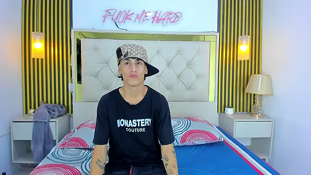 Just18Jake  online show from April 18, 12:03 am