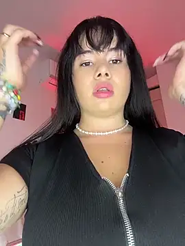liina gu online show from May 10, 1:33 am