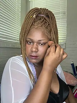 caramelick online show from April 17, 6:00 pm