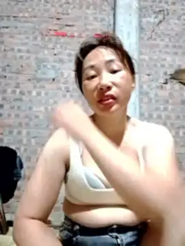 Snapshot of Tieuthu2 chatting on April 22, 6:09 pm Tieuthu2 online show from April 22, 6:09 pm