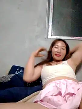 Snapshot of Tieuthu2 chatting on April 25, 1:41 pm Tieuthu2 online show from April 25, 1:41 pm
