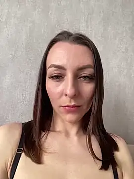 Miss Julia   online show from April 21, 11:38 am