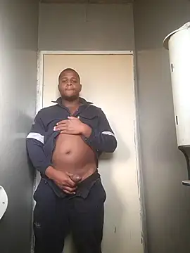 Snapshot of bigdicksa58 chatting on June 1, 6:37 am bigdicksa58 online show from June 1, 6:37 am
