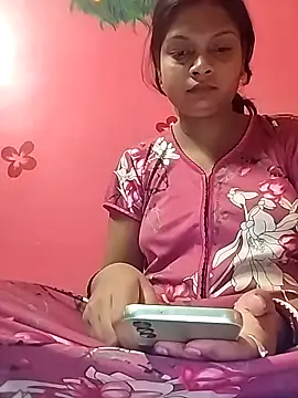 Snapshot of Simupaul001 chatting on May 21, 9:00 pm Simupaul001 online show from May 21, 9:00 pm