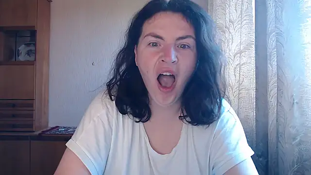 AlinaxJames online show from July 18, 7:34 am
