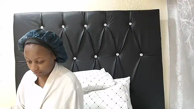 SexyBadGirl20 online show from May 10, 5:23 am