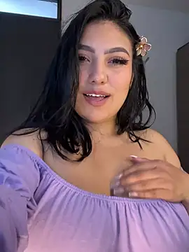 Snapshot of Gala_Goddess chatting on May 19, 1:17 pm Gala Goddess online show from May 19, 1:17 pm