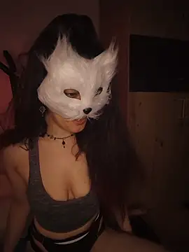 lilianroses online show from July 14, 6:57 pm