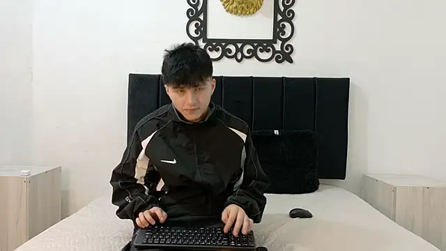 LunayDream online show from May 23, 11:36 am