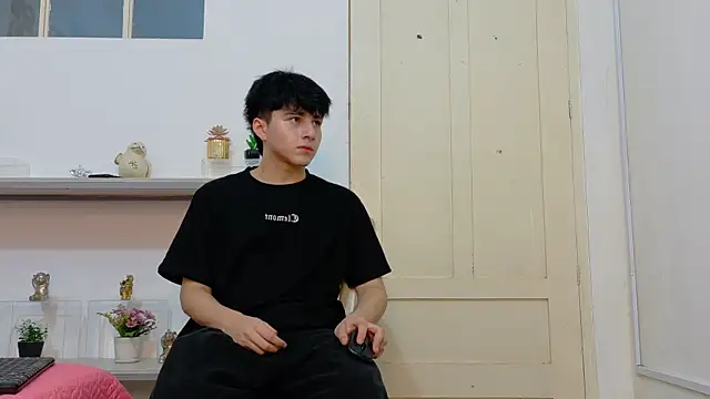 LunayDream online show from June 12, 11:53 am