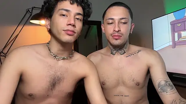 Snapshot of Noah_and_Steven chatting on July 23, 3:48 am Noah and Steven online show from July 23, 3:48 am