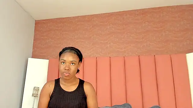 Snapshot of MiaJacksson chatting on May 29, 7:45 pm MiaJacksson online show from May 29, 7:45 pm