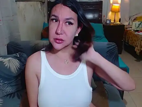 Snapshot of sexyyanna4u chatting on July 8, 11:53 pm sexyyanna4u online show from July 8, 11:53 pm