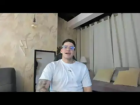 RONNY COLTON online show from April 25, 1:08 am