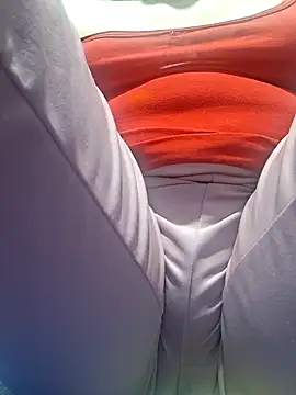 vanezasss online show from June 20, 1:41 am