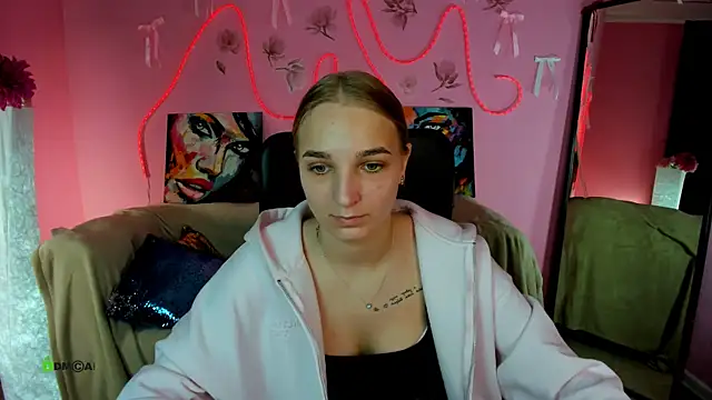 Snapshot of ollivia_dream chatting on May 5, 5:48 am ollivia dream online show from May 5, 5:48 am