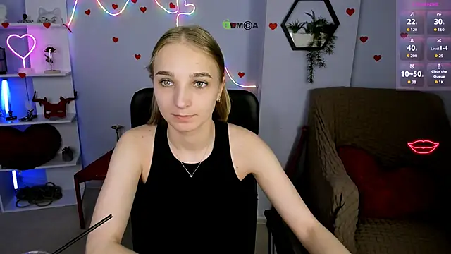 Snapshot of ollivia_dream chatting on May 8, 5:57 am ollivia dream online show from May 8, 5:57 am