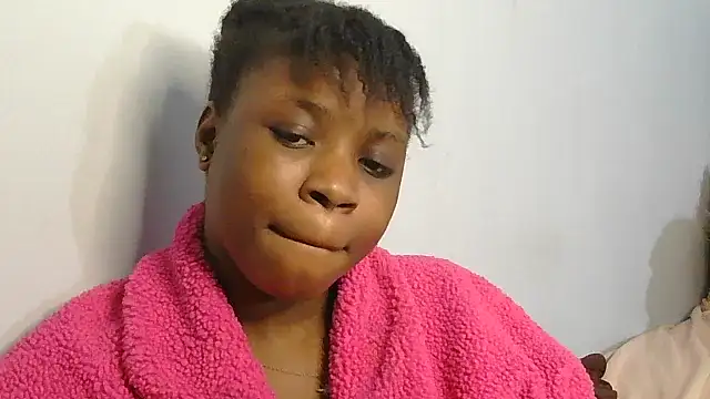 julianaa19 online show from July 16, 5:19 pm