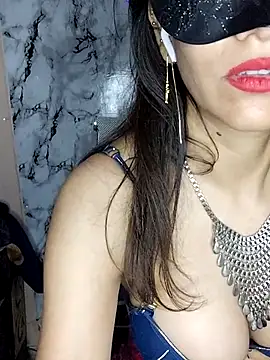 Snapshot of lovelyrosewifey chatting on July 7, 6:47 am lovelyrosewifey online show from July 7, 6:47 am