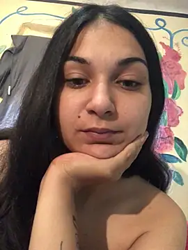 Snapshot of amira1348 chatting on June 5, 6:52 am amira1348 online show from June 5, 6:52 am