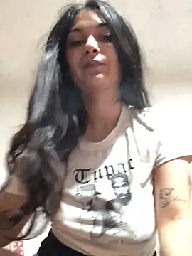 Snapshot of amira1348 chatting on June 6, 8:30 am amira1348 online show from June 6, 8:30 am