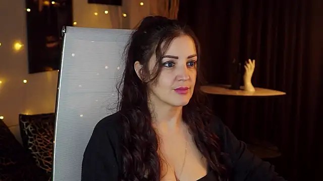 AureliaVane online show from June 11, 3:43 pm