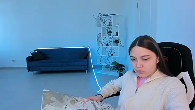 ChanaEbersol online show from April 22, 2:29 pm