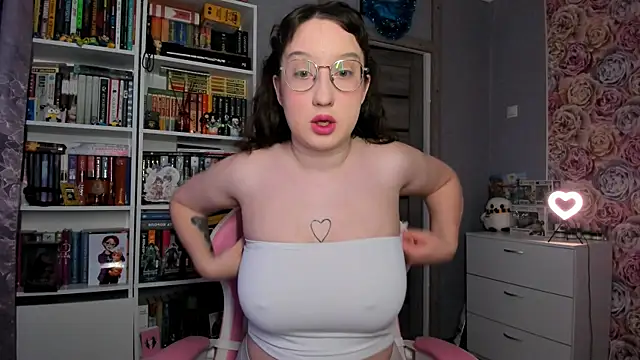 minionkaa online show from May 11, 3:34 am