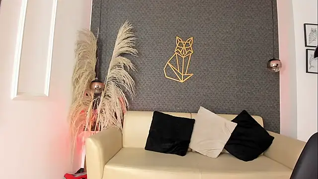 Nina voss online show from June 14, 2:24 am