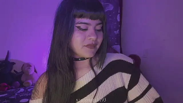 Snapshot of atena_hill_ chatting on May 7, 10:04 pm atena hill online show from May 7, 10:04 pm