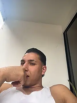 Maxx valiant online show from July 2, 7:31 pm