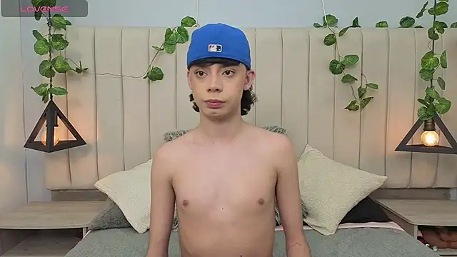 milan zapata online show from April 21, 3:35 am