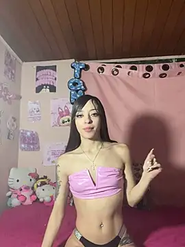 Snapshot of _Carolyne chatting on May 20, 1:45 am Carolyne online show from May 20, 1:45 am