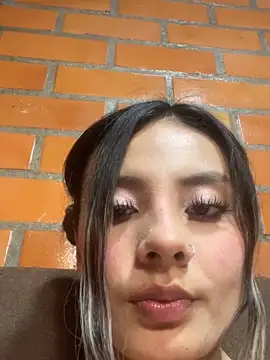 Snapshot of Pamela-rios- chatting on May 14, 3:24 am Pamela-rios- online show from May 14, 3:24 am