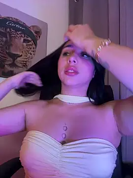 IsabellaNoir  online show from May 8, 11:54 pm