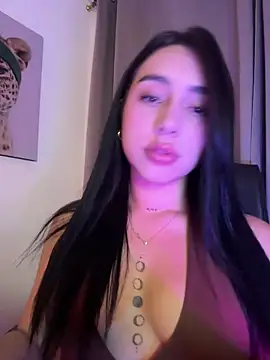 IsabellaNoir  online show from May 13, 11:44 pm