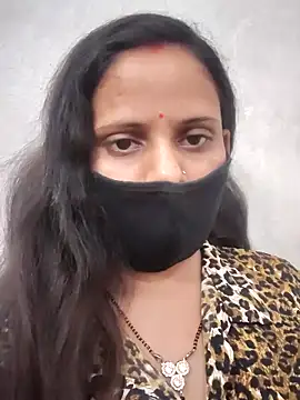 Snapshot of Cutie_Neetu chatting on May 4, 5:31 pm Cutie Neetu online show from May 4, 5:31 pm